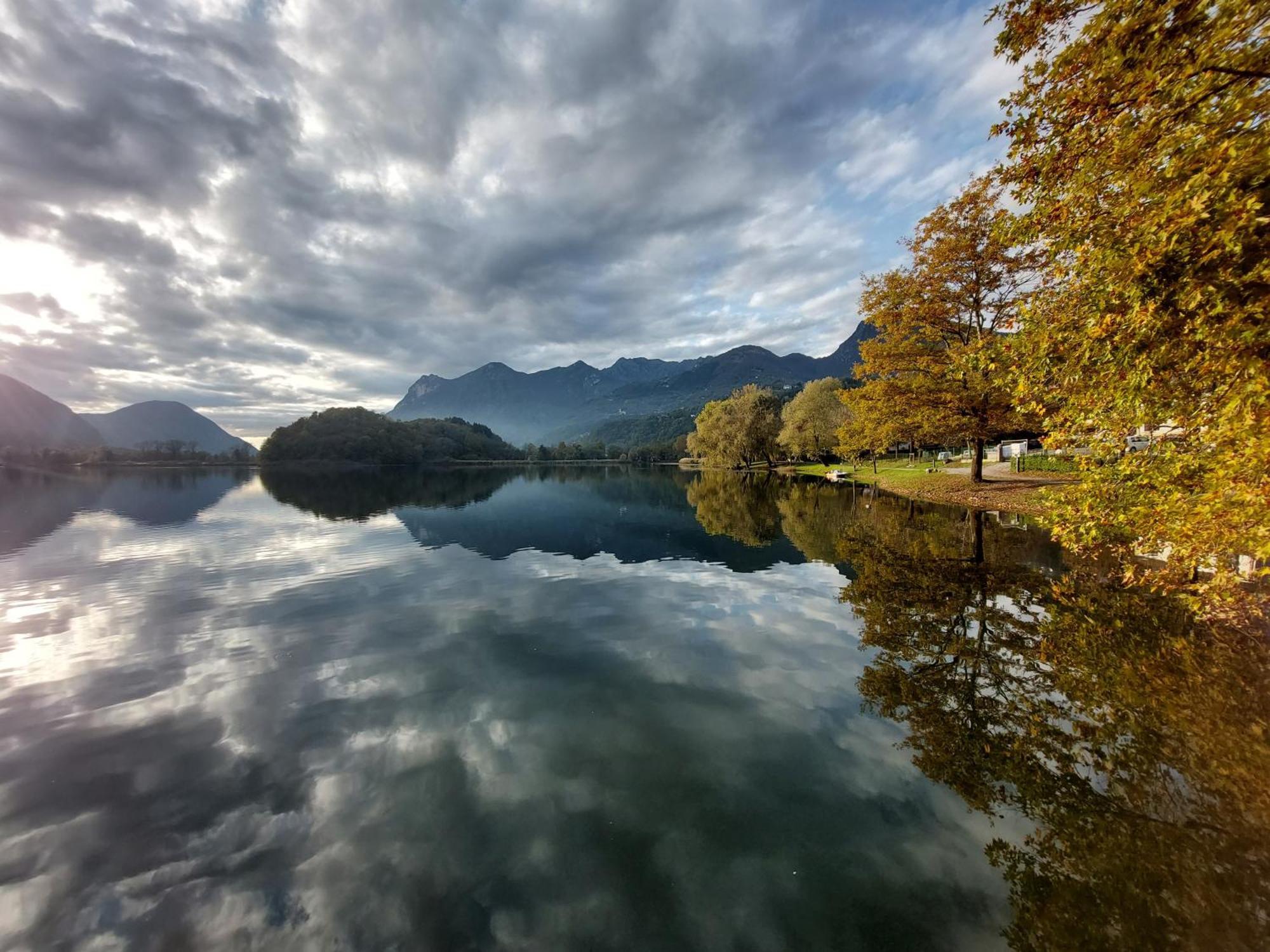 Villaggio Turistico Il Lago Dorato Carlazzo Exteriör bild