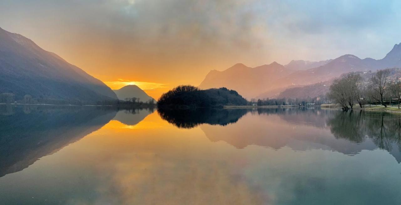 Villaggio Turistico Il Lago Dorato Carlazzo Exteriör bild