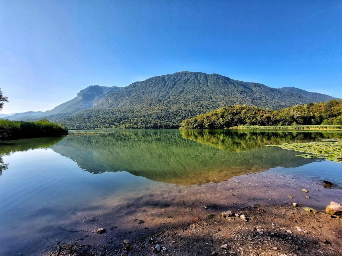 Villaggio Turistico Il Lago Dorato Carlazzo Exteriör bild